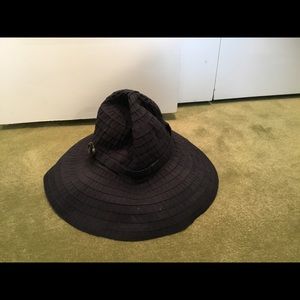 Black Tommy Bahama hat